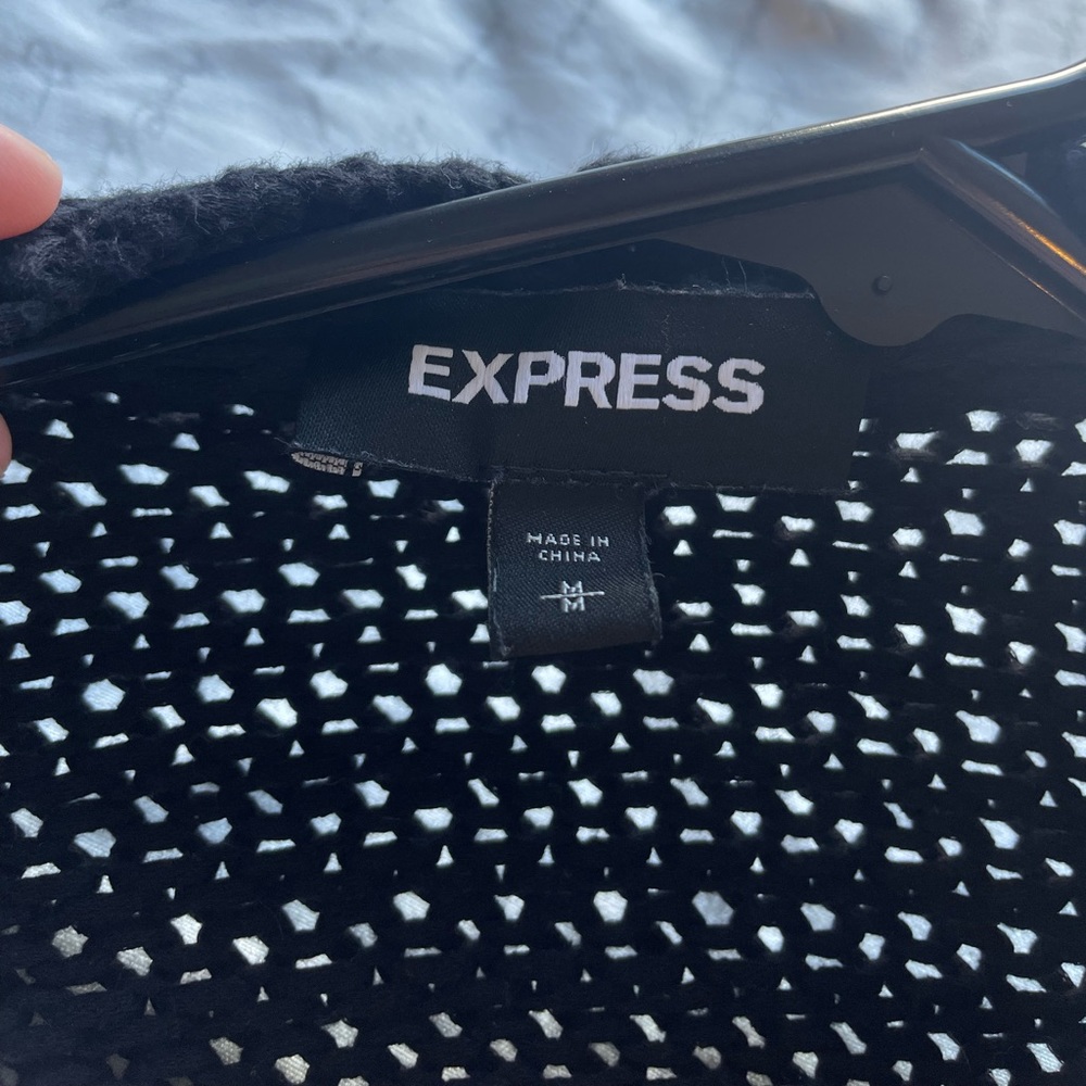 Express Cardigan - Picture 2 of 4